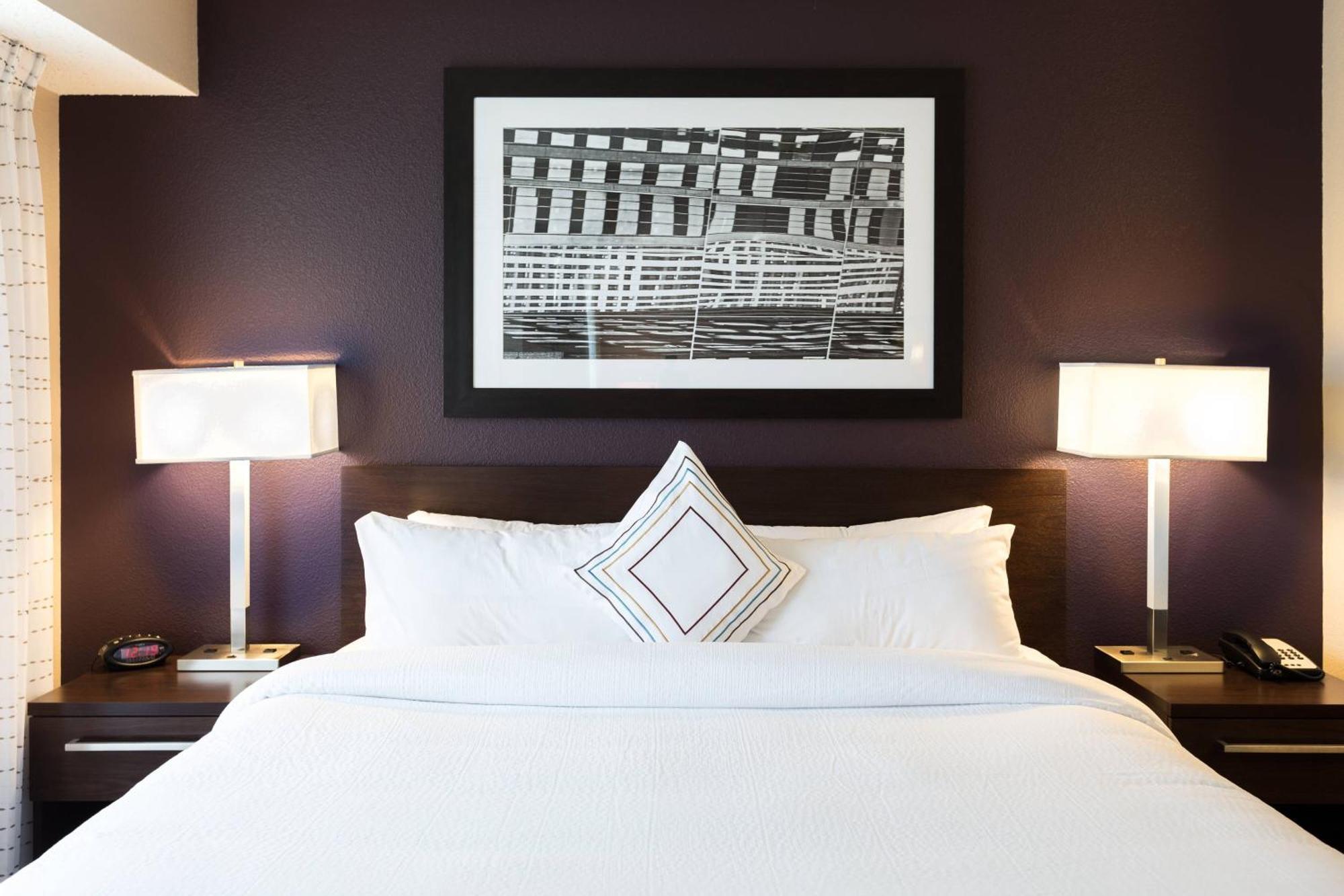 Residence Inn By Marriott Fort Collins Bagian luar foto