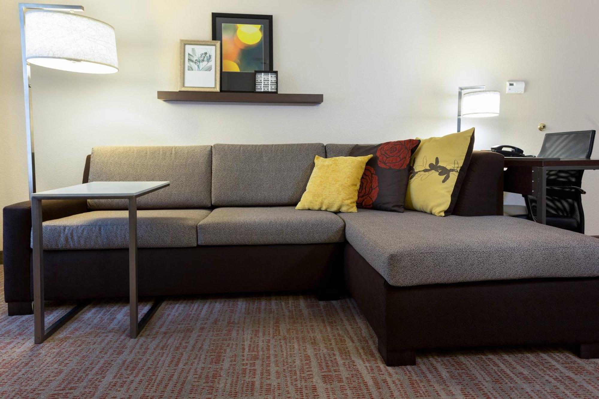 Residence Inn By Marriott Fort Collins Bagian luar foto