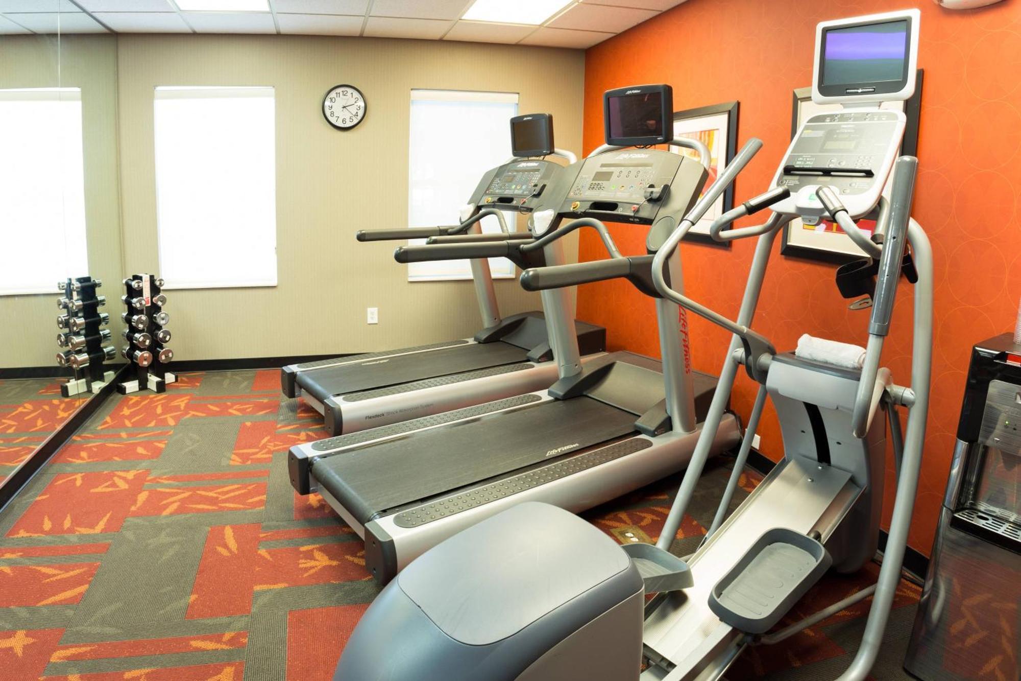Residence Inn By Marriott Fort Collins Bagian luar foto